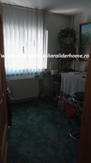 apartament-4-camere-decomandat-zona-capat-1-6