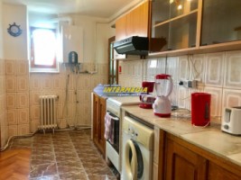 apartament-3-camere-de-inchiriat-centru-1