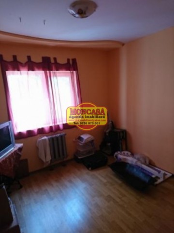 apartament-4-camere-zona-pacea-etaj-2-6