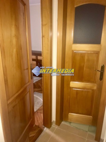 apartament-3-camere-mobilat-de-vanzare-in-cetate-closca-10