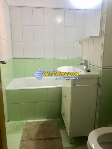 apartament-3-camere-mobilat-de-vanzare-in-cetate-closca-12