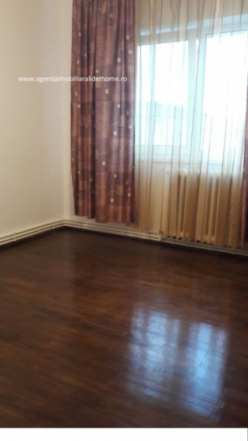 apartament-4-camere-decomandat-zona-bucovina-1