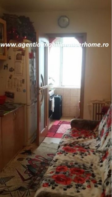 vand-apartament-2-camere-decomandate-zona-bucovina