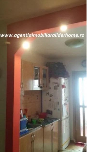 vand-apartament-2-camere-decomandate-zona-bucovina-6