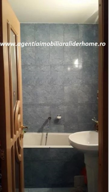 vand-apartament-2-camere-decomandate-zona-bucovina-7