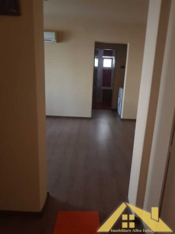 apartament-2-camere-cu-balcon-cetate-0