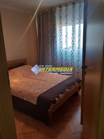 apartament-2-camere-decomandat-de-vanzare-in-cetate-2