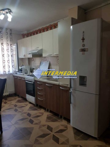 apartament-2-camere-decomandat-de-vanzare-in-cetate-6