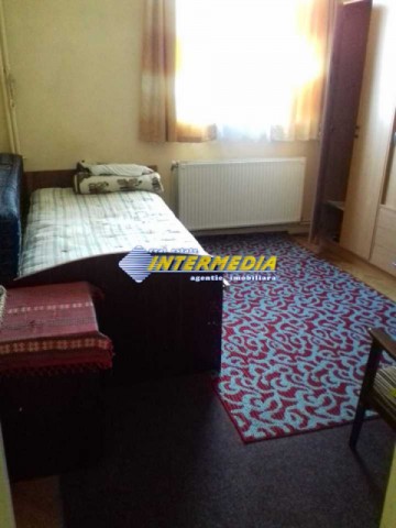 de-vanzare-apartament-3-camere-in-alba-iulia-zona-cetate-bulevard-5