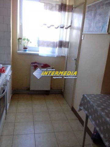 de-vanzare-apartament-3-camere-in-alba-iulia-zona-cetate-bulevard-7