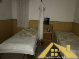 de-vanzare-2-case-la-pret-de-una-in-centru-11