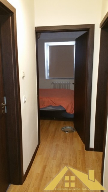 apartament-4-camere-in-cetate-2