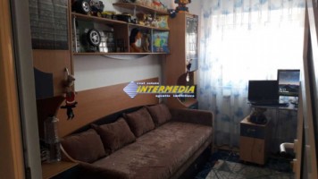 apartament-cu-4-camere-cetate-5