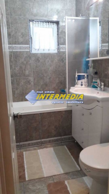 apartament-cu-4-camere-cetate-8