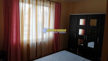 casa-3-camere-de-inchiriat-cetate-1