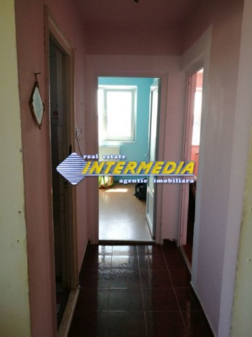 apartament-cu-3-camere-cetate-etaj-intermediar