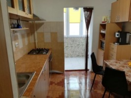 vand-apartament-de-2-camere-in-ampoi-2-1