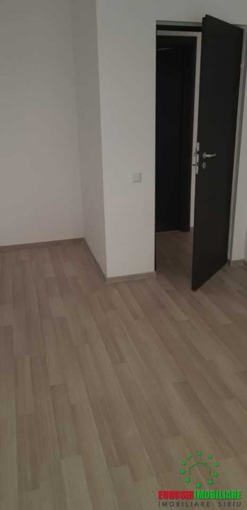 apartament-cu-2-camere-semidecomandate-de-vanzare-in-sibiu-zona-calea-cisnadiei-3