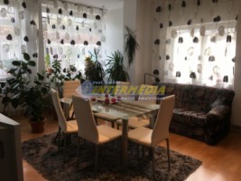 casa-9-camere-si-teren-2500-mp-de-vanzare-zona-santimbru