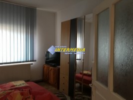 casa-9-camere-si-teren-2500-mp-de-vanzare-zona-santimbru-5