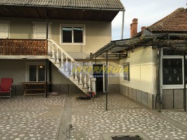 casa-9-camere-si-teren-2500-mp-de-vanzare-zona-santimbru-21