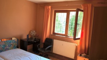 vand-apartament-cu-doua-camere-0