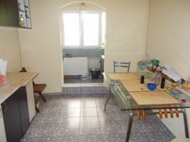 apartament-cu-3-camere-in-zona-drumul-taberei-1