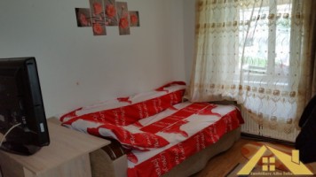 apartament-3-camere-in-cetate-1