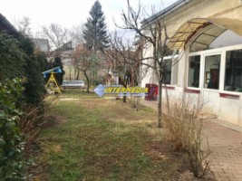 casa-de-vanzare-in-centru-4-camere-pozitie-foarte-buna