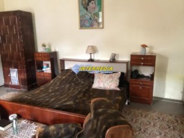 casa-de-vanzare-in-centru-4-camere-pozitie-foarte-buna-6