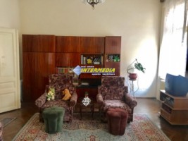 casa-de-vanzare-in-centru-4-camere-pozitie-foarte-buna-15