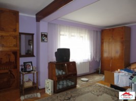 casa-p-2e-de-vanzare-semicentral-id-1836-8