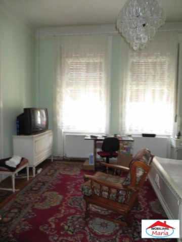 casa-4-camere-zona-functionarilor-8-ari-id-21392-3