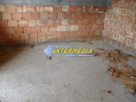 casa-de-vanzare-alba-iulia-in-rosu-62000-euro-negociabil-2