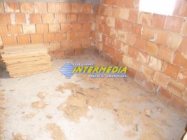 casa-de-vanzare-alba-iulia-in-rosu-62000-euro-negociabil-7
