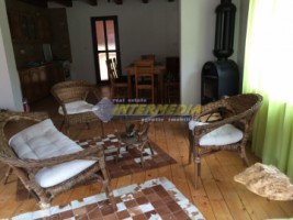casa-de-vacanta-3000-mp-teren-2