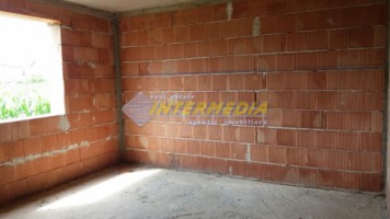 casa-semifinisata-de-vanzare-dpe-1295-mp-teren-in-zona-alba-micesti-7