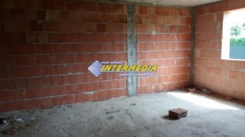casa-semifinisata-de-vanzare-dpe-1295-mp-teren-in-zona-alba-micesti-9