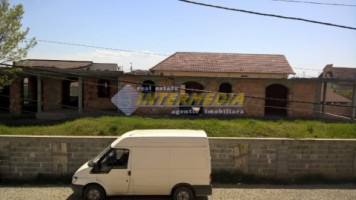 casa-de-vanzare-in-zona-cetate-piata