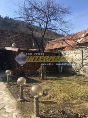 casa-de-vanzare-3-camere-teren-1700-mp-zona-cricau-7