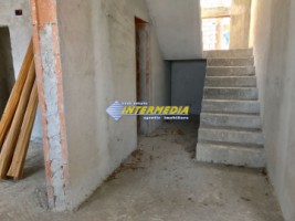 casa-in-rosu-de-vanzare-in-alba-iulia-53000-euro-neg-4