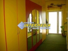 vila-cu-spatiu-com-vanzare-alba-dpem-zona-centrala-5