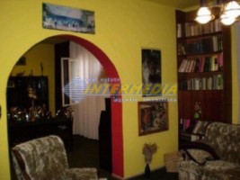 vila-cu-spatiu-com-vanzare-alba-dpem-zona-centrala-11