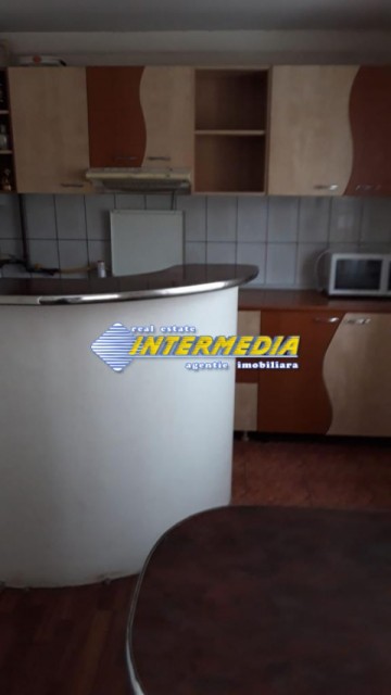 apartament-2-camere-de-inchiriat-cetate-2
