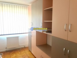 apartament-4-camere-de-vanzare-cetate-mobilat-2
