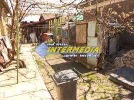 casa-de-vanzare-cu-876-mp-teren-toate-utilitatiel-in-teius-alba-2