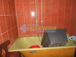 casa-de-vanzare-cu-876-mp-teren-toate-utilitatiel-in-teius-alba-12