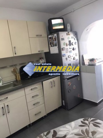 apartament-3-camere-decomandat-ampoi-3-7