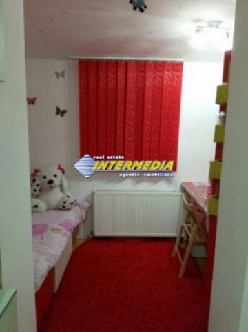 apartament-3-camere-de-vanzare-decomandat-alba-iulia-cetate-stadion-mobilat-si-utilat-complet-7