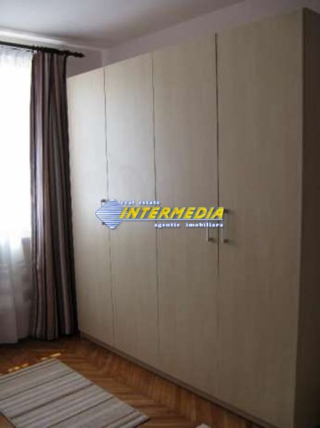 apartament-4-camere-etaj-2-zona-cetate-3
